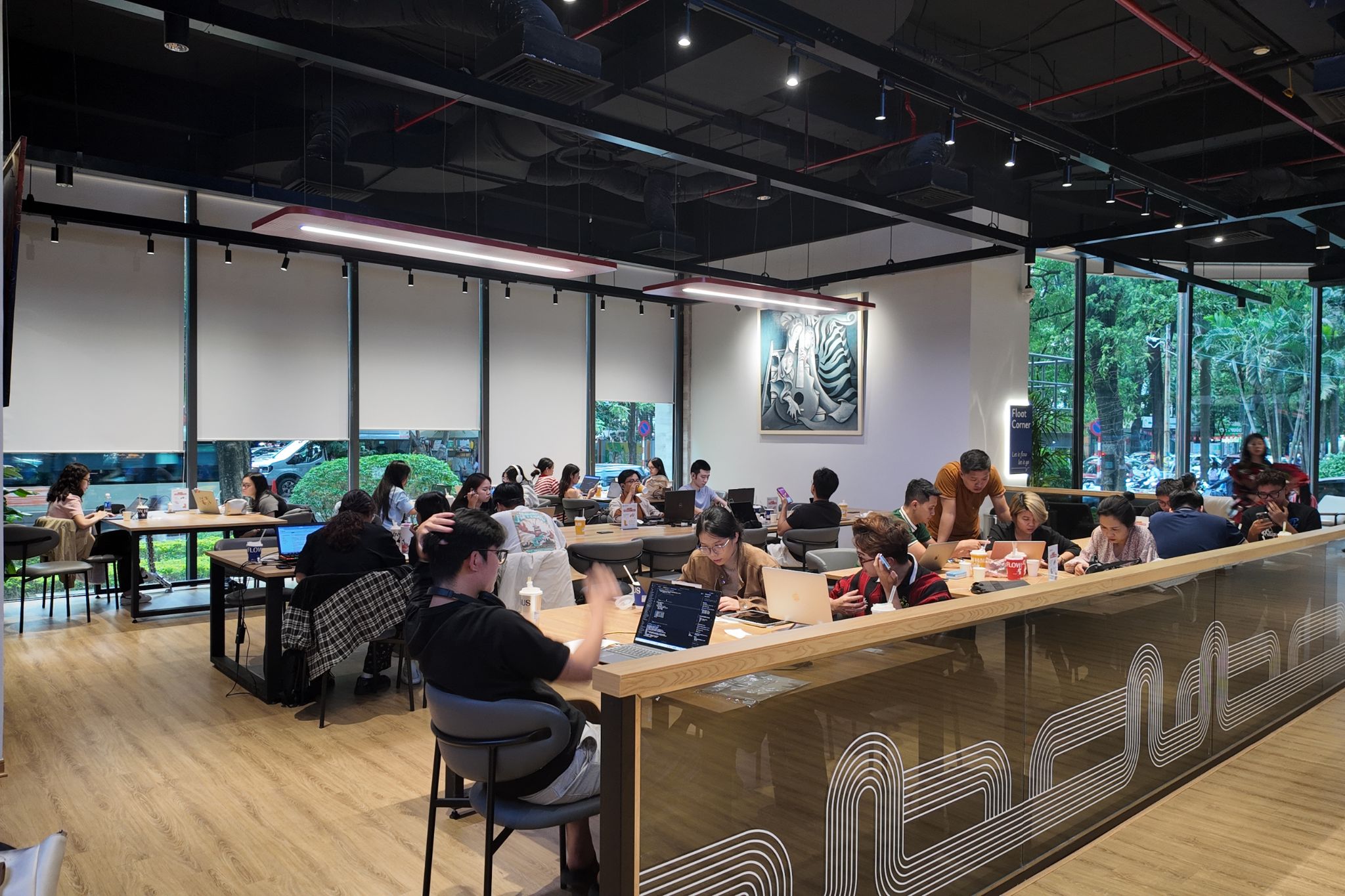 Xu hướng cafe 24/7 tại Hà Nội